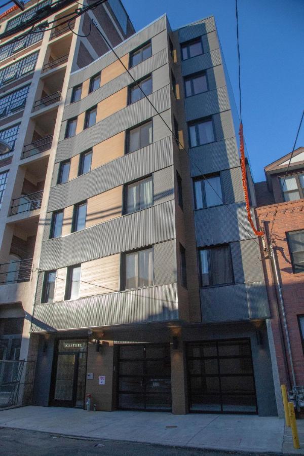 Billy Penn Studio With Outstanding Views, Contactless Check-in Apartment