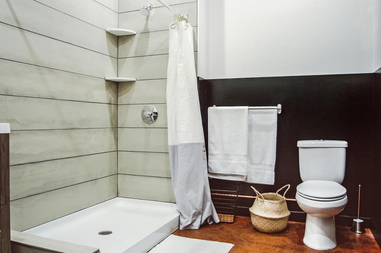 Billy Penn Studio With Outstanding Views, Contactless Check-in * Philadelphia